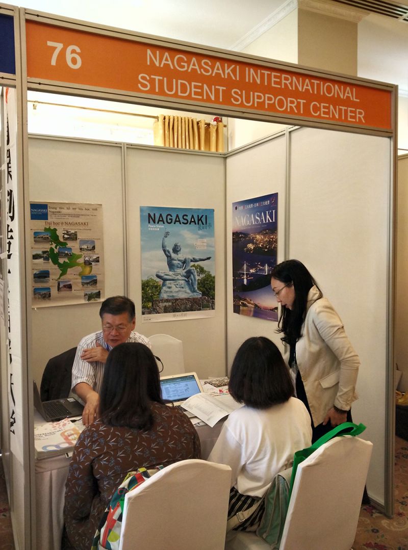 hỗ trợ sinh viên quốc tế Nagasaki